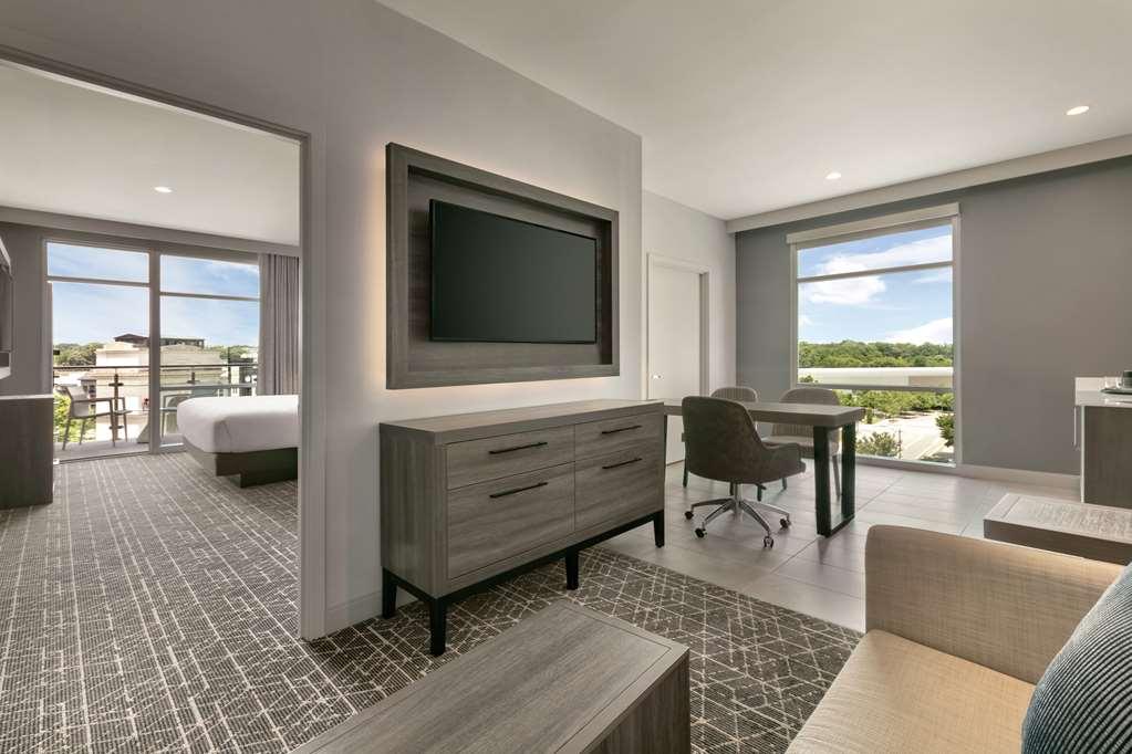 Embassy Suites By Hilton Atlanta Midtown Rom bilde