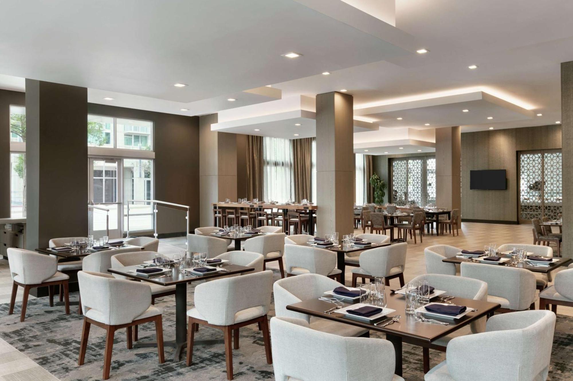 Embassy Suites By Hilton Atlanta Midtown Eksteriør bilde